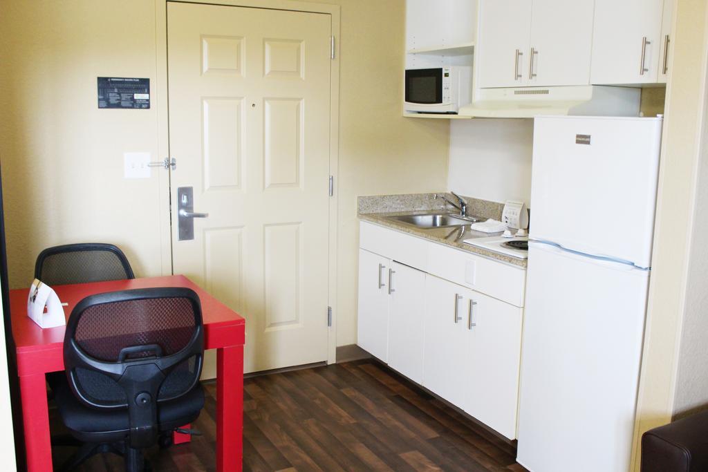 Extended Stay America Select Suites - Chesapeake - Churchland Blvd Exterior foto